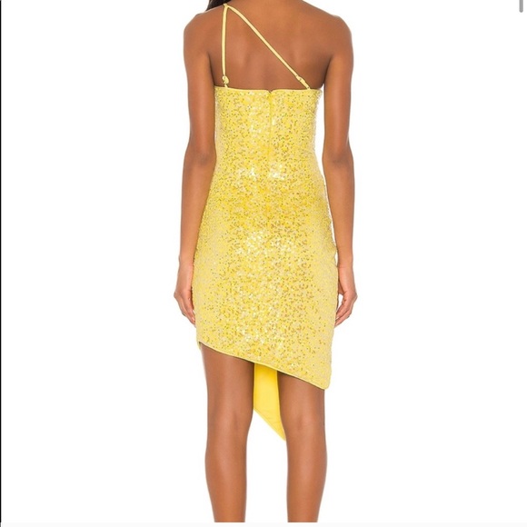 REVOLVE H:OURS Crescent Yellow Dress 💛✨ - Picture 2 of 3
